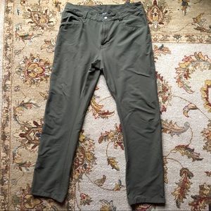 The North Face Pants - Size 34 - Green
